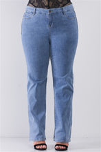 Blue Denim Mid-wash Plus Size Low-rise Wide-leg Upsized Basic Dad Jeans